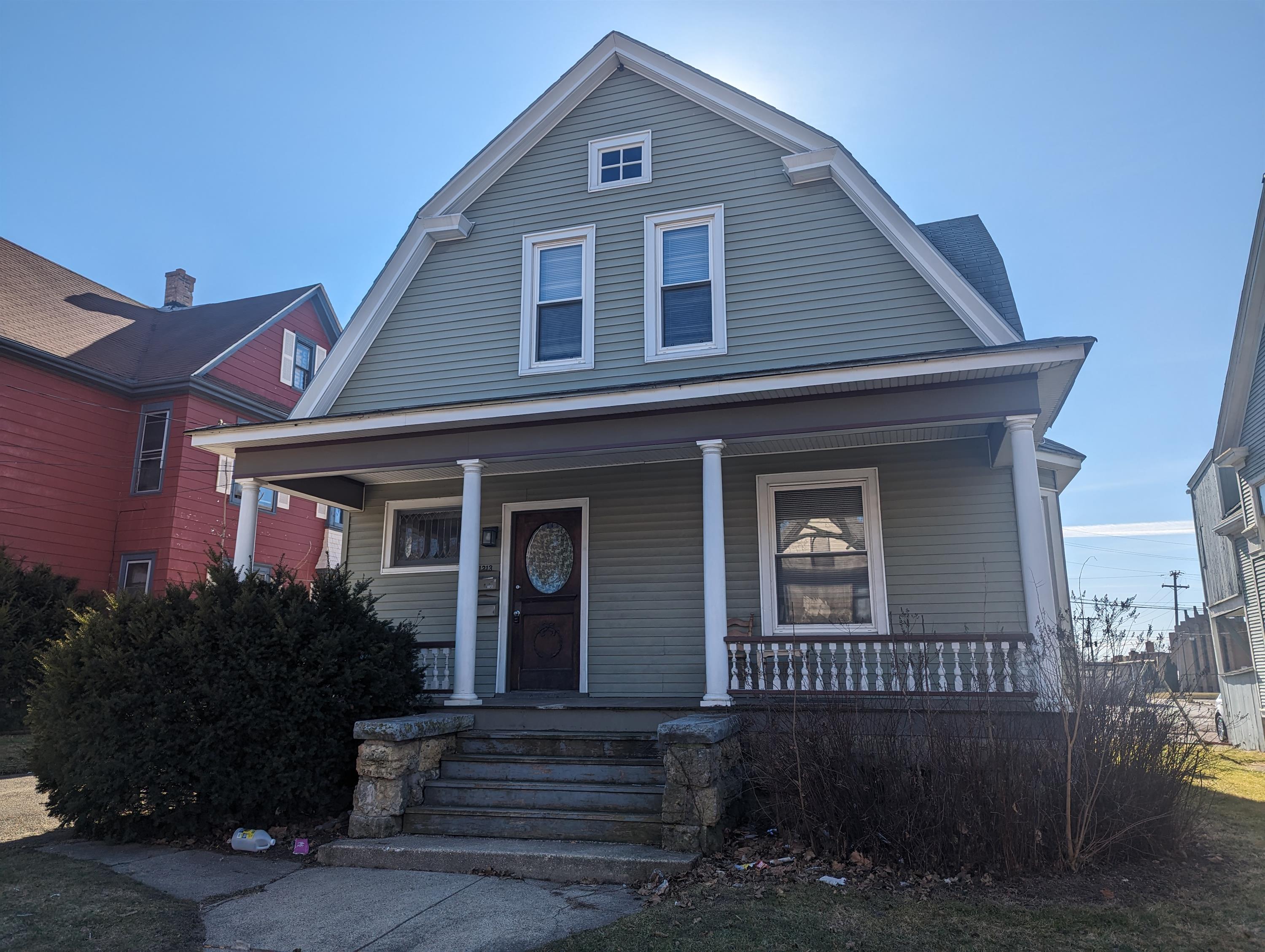 1213 Revell Avenue - 2